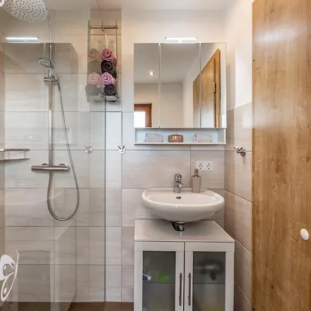 Bezaubernde In Kirchhundem, Cleaning Included * 키르훈뎀