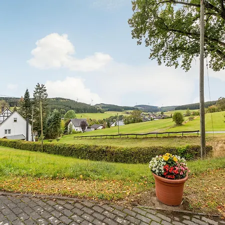 Bezaubernde In Kirchhundem, Cleaning Included 펜션 *